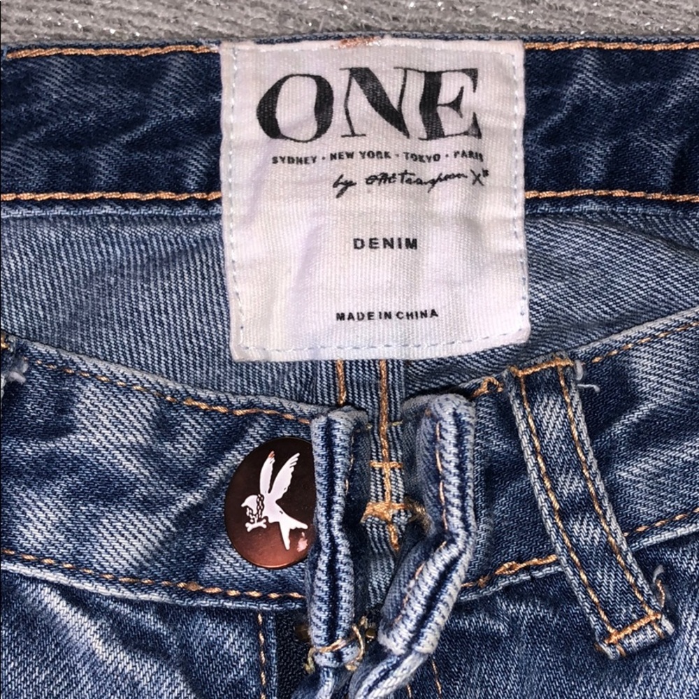 Pre Loved Ripped Jean - Picture 3 of 5